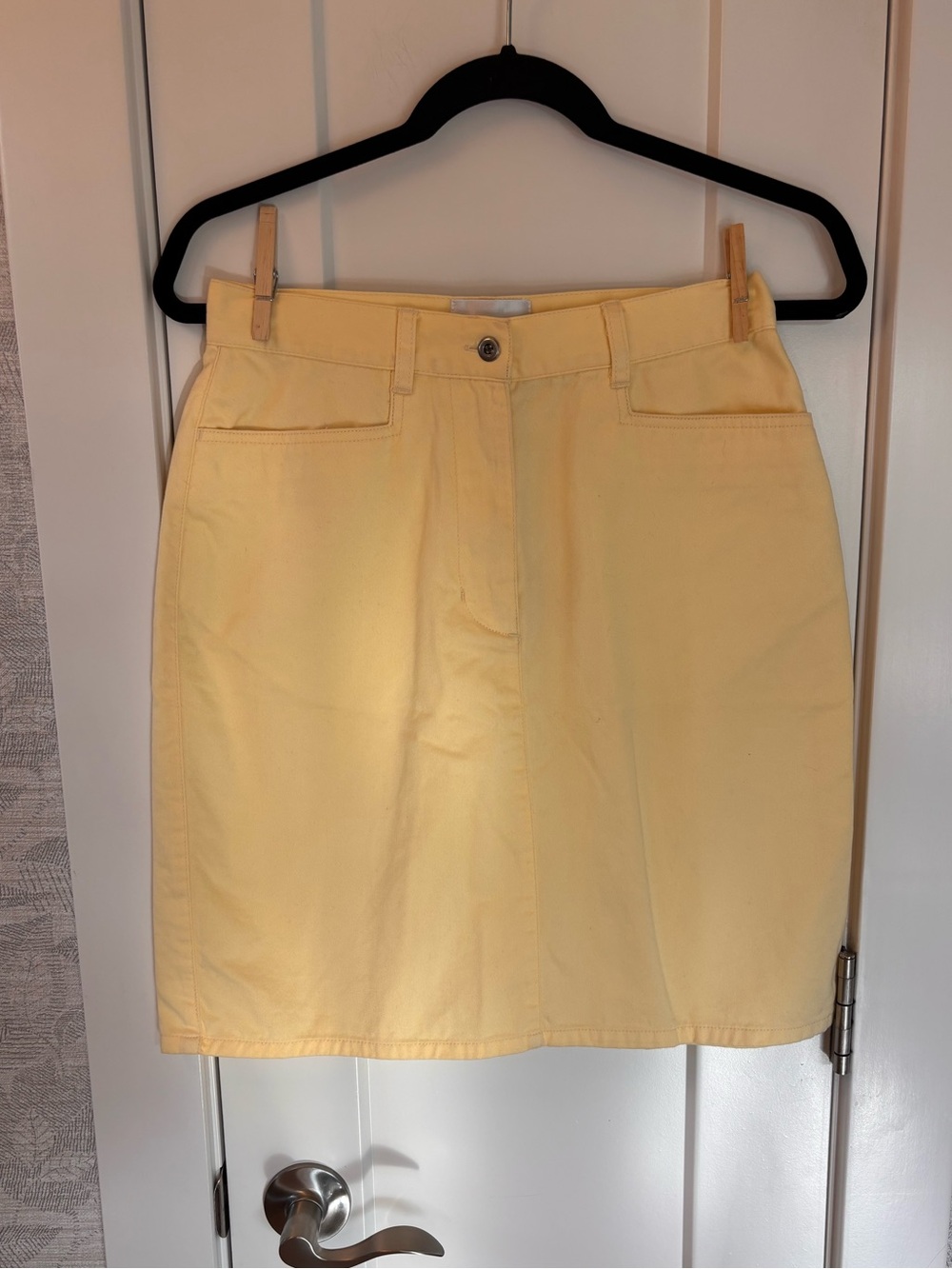 Christopher And Banks Woman’s Butter Yellow Skirt Sz 6 100% Cotton Y2K 90s